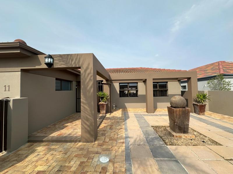 3 Bedroom Property for Sale in Gordons Bay Western Cape